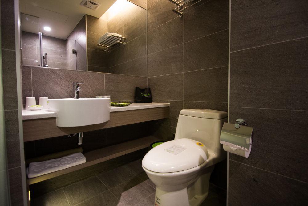 Quarantine Hotel - Chaiin Hotel - Dongmen Taipei Esterno foto